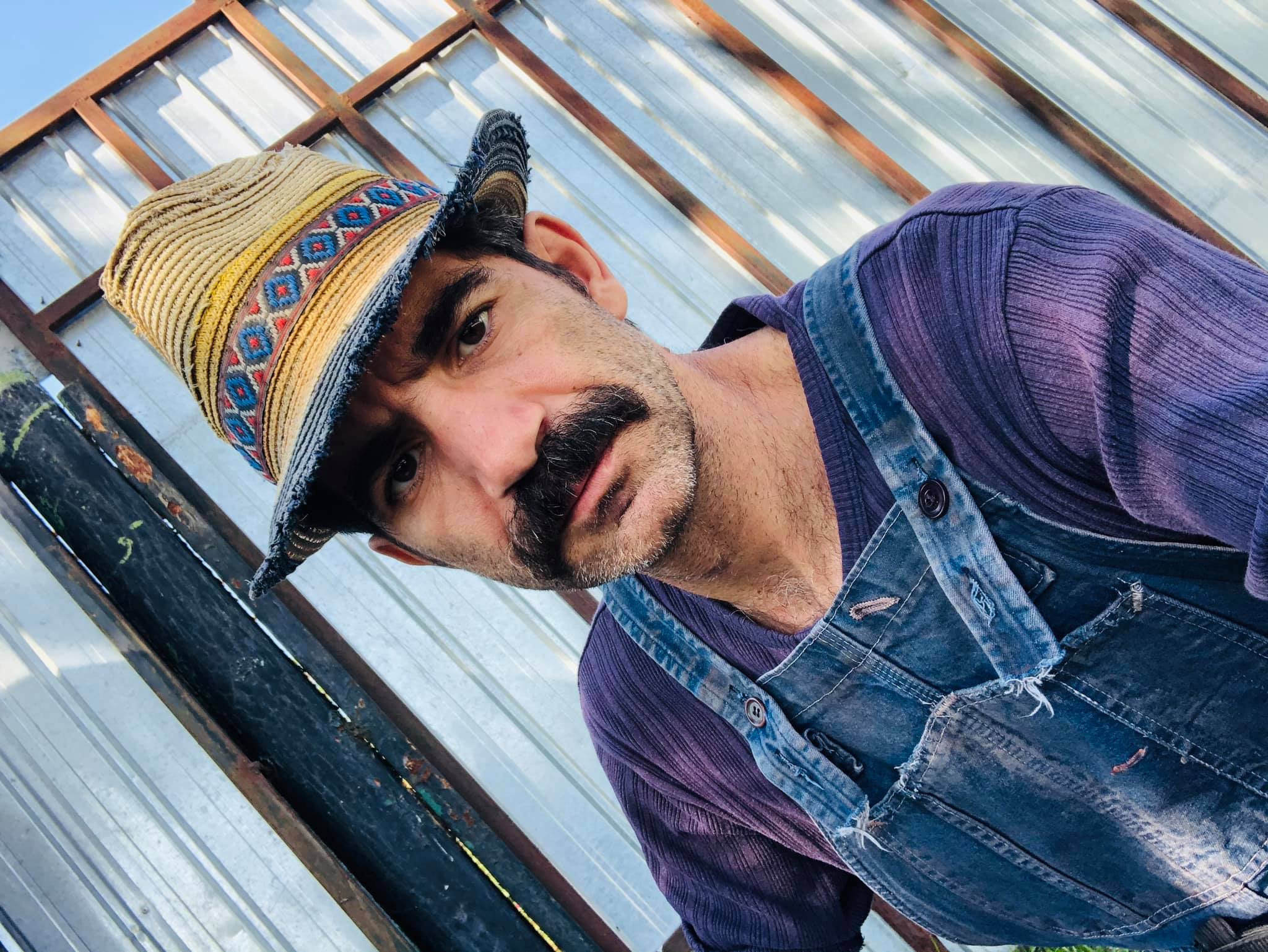 Cu ce se ocupa și cum arata sotia lui Toma Cuzin, Firicel din Las Fierbinti 27