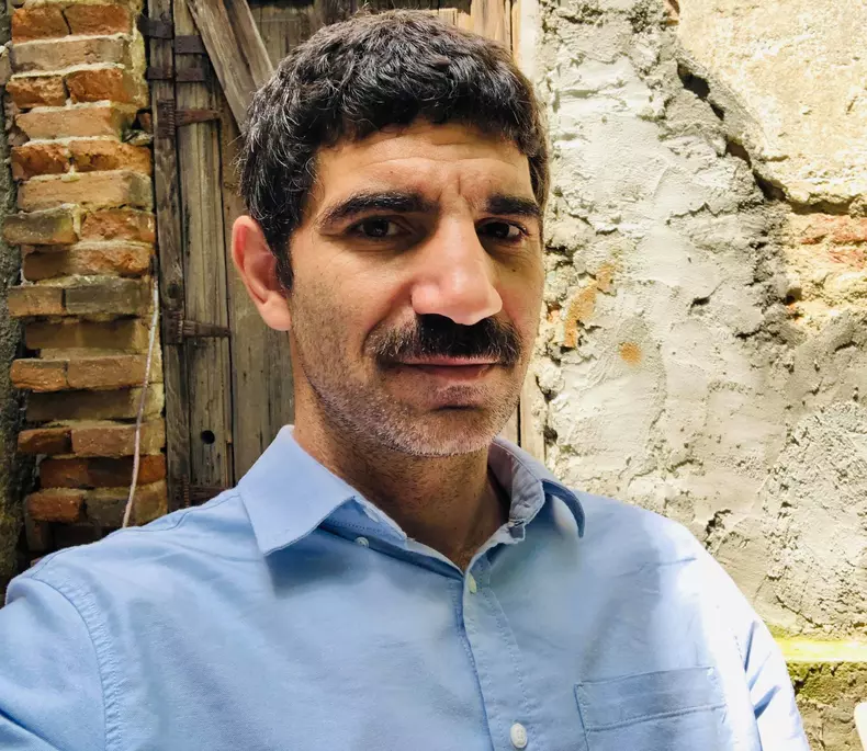 Cu ce se ocupa și cum arata sotia lui Toma Cuzin, Firicel din Las Fierbinti 6