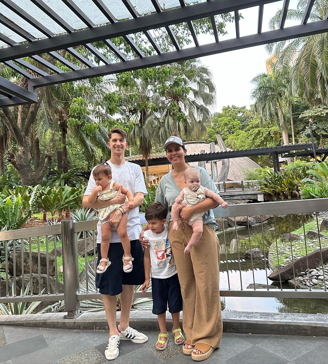 Cum arata Andreea Popescu, dupa ce si-a facut o noua operatie la fata 17