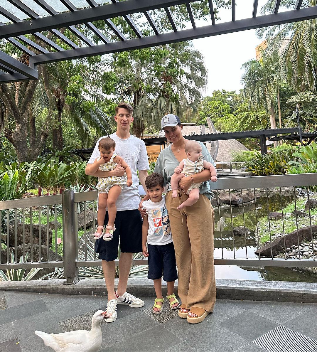 Cum arata Andreea Popescu, dupa ce si-a facut o noua operatie la fata 18