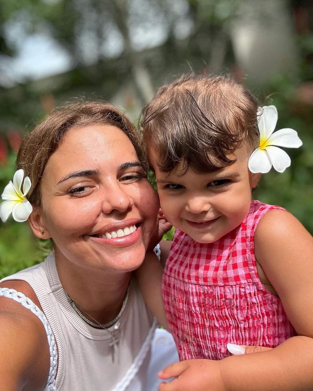 Cum arata Andreea Popescu, dupa ce si-a facut o noua operatie la fata 7