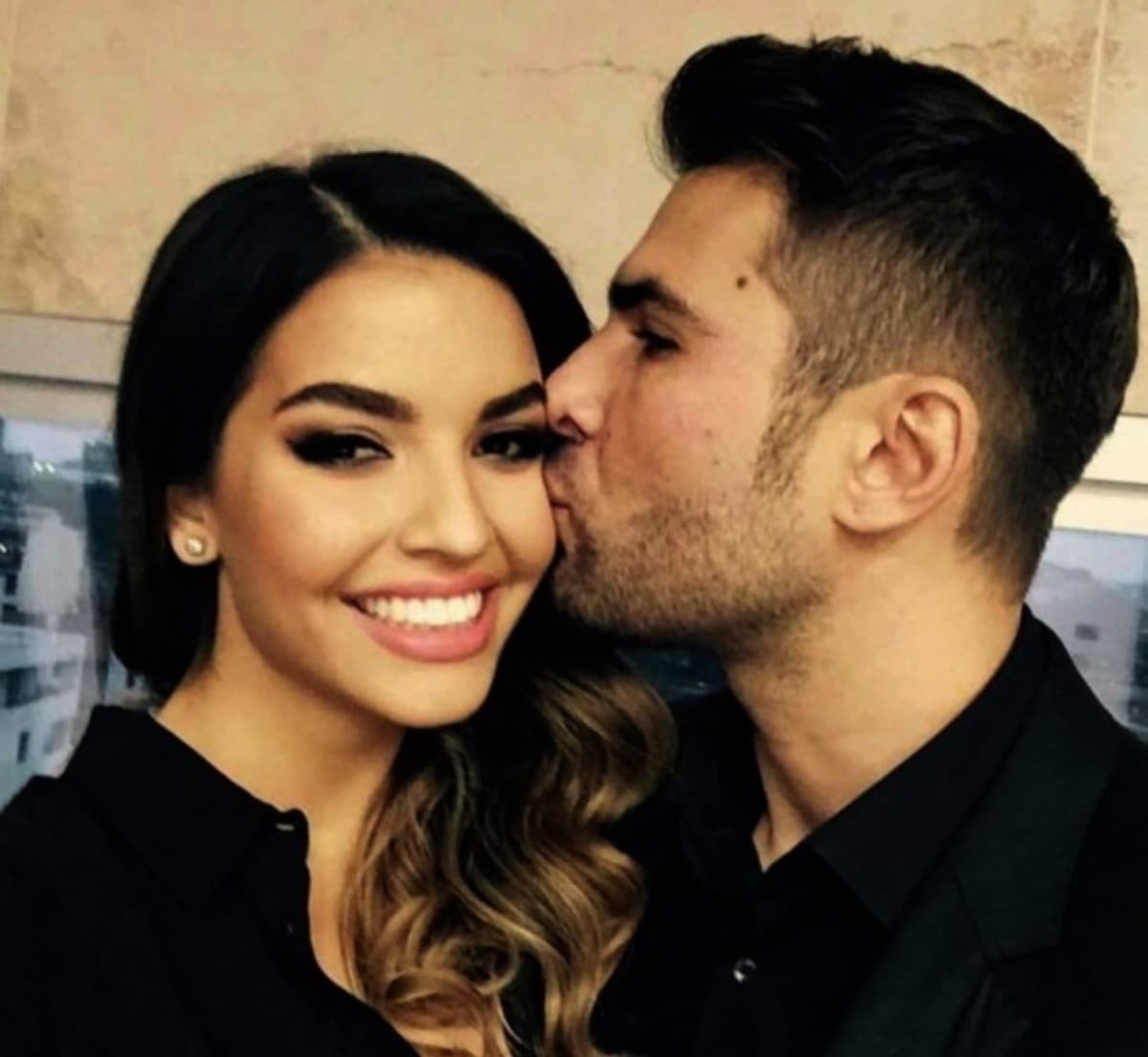 Cum arata Consuelo, fosta sotie a lui Adrian Mutu, la 51 de ani 14