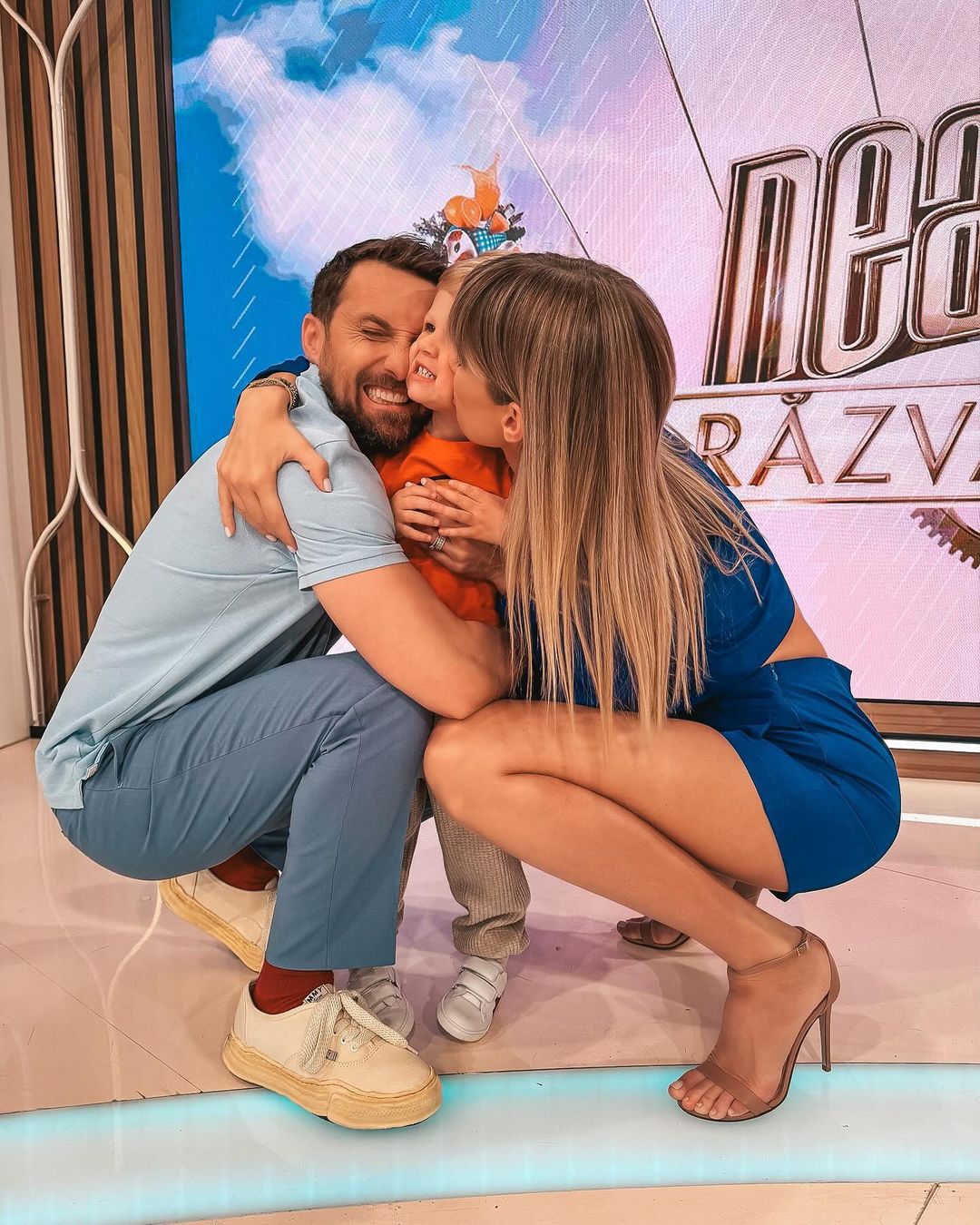 Cum arata Gabriela Prisacariu, sotia lui Dani Otil, in costum de baie 14