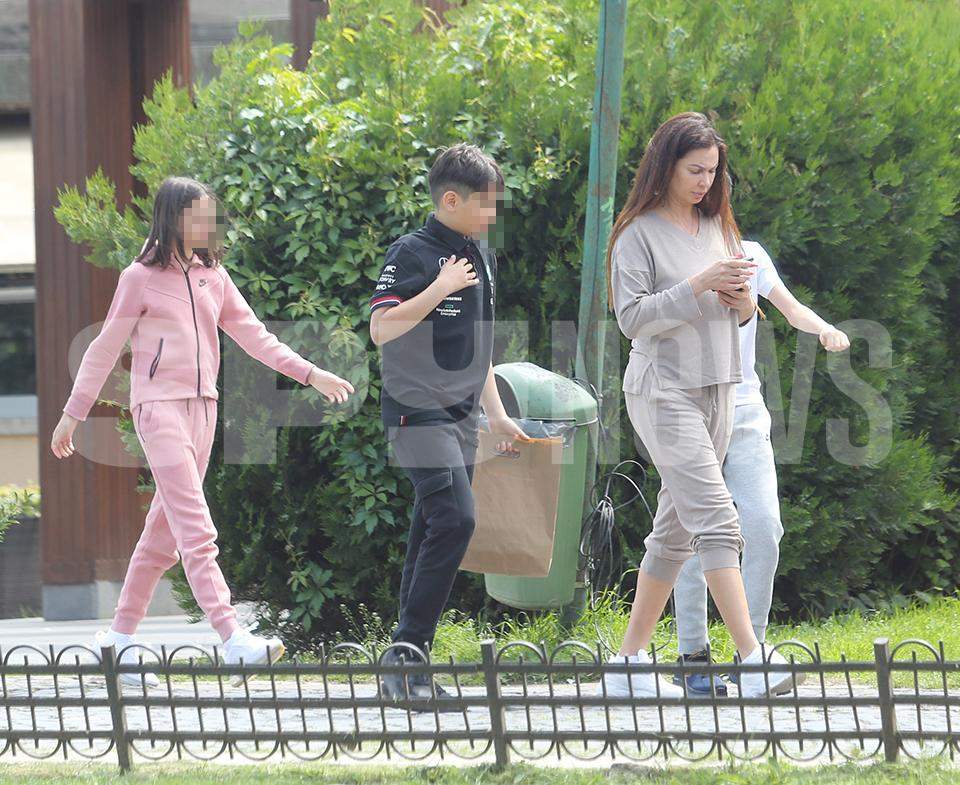 Cum arată Nicoleta Luciu, la 43 de ani. A renunțat la ținutele provocatoare, însă continuă să atragă toate privirile