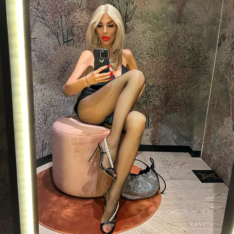 Cum arata de fapt parul Ralucai Badulescu 8