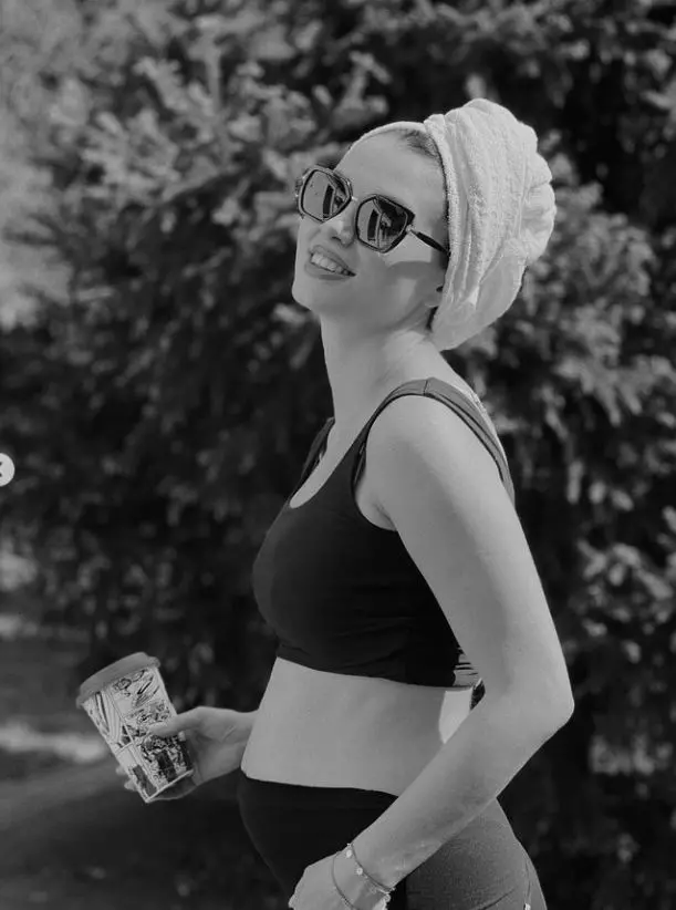 Imagini cu Anca Dumitra, insarcinata in luna a sasea 2