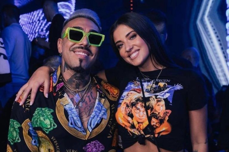 Ipostaza intimă în care au fost surprinși Antonia și Alex Velea, de ziua de naștere a acestuia. Cea mai frumoasă femeie din România și-a sărbătorit partenerul într-un mod special