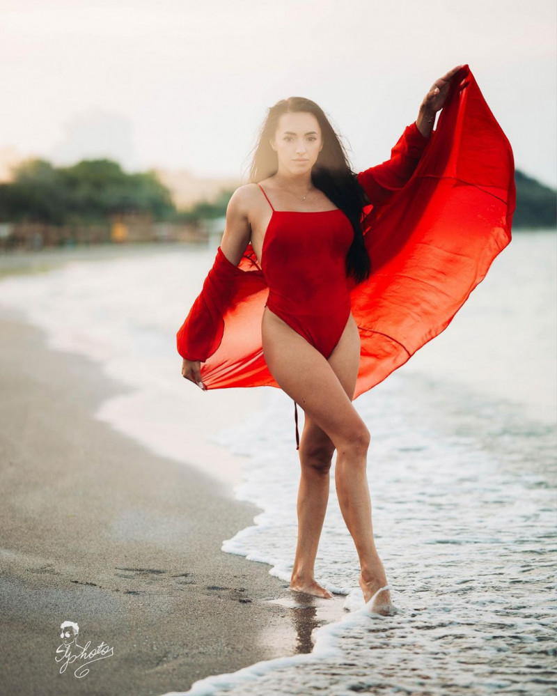 Larisa Iordache si iubitul au stabilit data cununiei civile 13