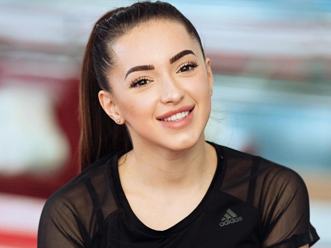 Larisa Iordache si iubitul au stabilit data cununiei civile 16