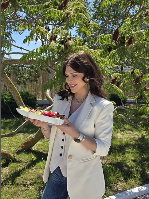 Locul inedit în care Monica Bîrlădeanu și Valeriu Gheorghiță au petrecut Paștele. Imaginile au scăpat pe internet3