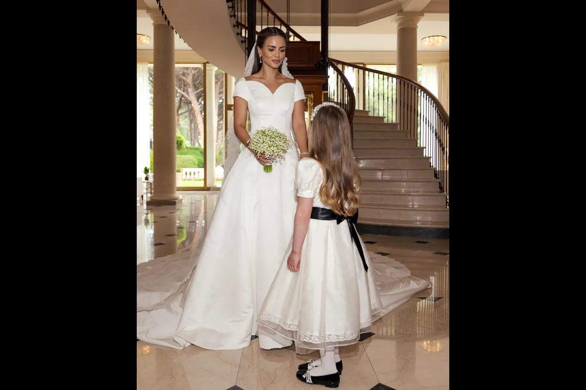 Rochia de mireasa fabuloasa purtata de aleasa miliardarului Umar Kamani 23