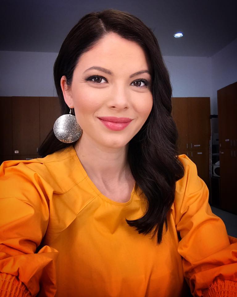 Tinuta eleganta purtata de Anca Lungu la Cannes 11