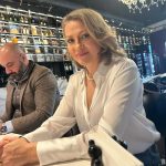 Unde a ales Mirela Vaida sa petreaca Pastele anul acesta 13