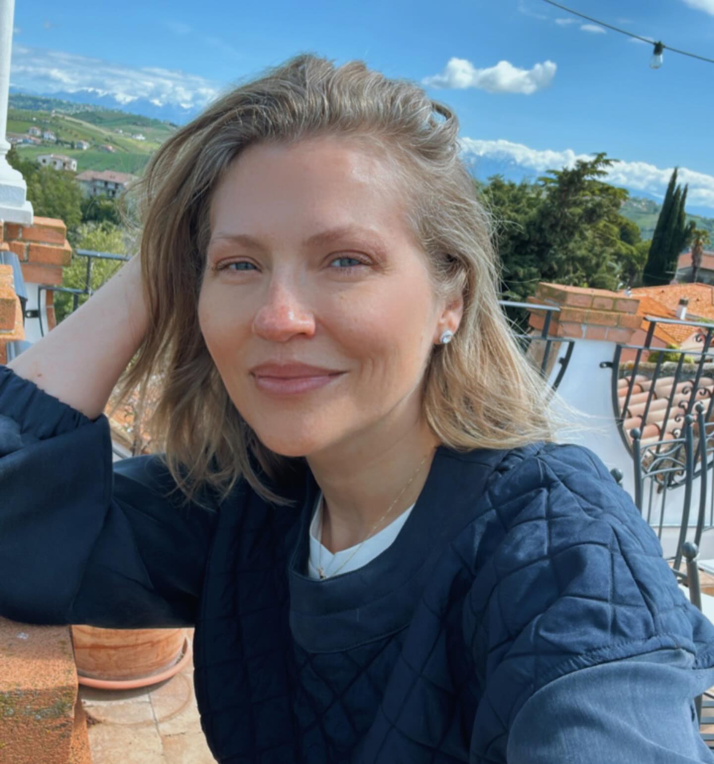 Unde a ales Mirela Vaida sa petreaca Pastele anul acesta 5