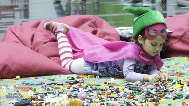 Învață să comunici și să înțelegi copiii cu nevoi speciale. Participă și tu la un eveniment unic dedicat persoanelor cu dizabilități