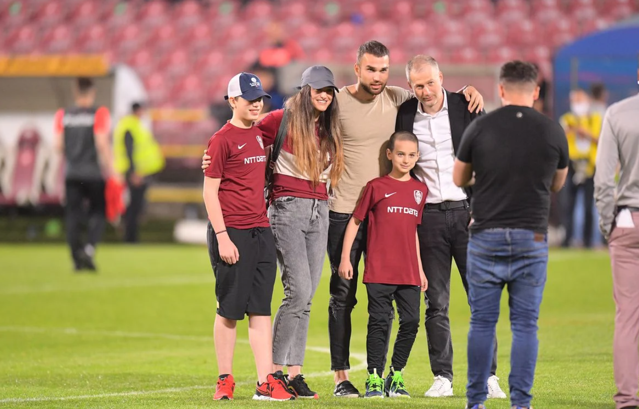 Cat de frumoasa este sotia lui Edward Iordanescu, antrenorul echipei nationale de fotbal a Romaniei 2