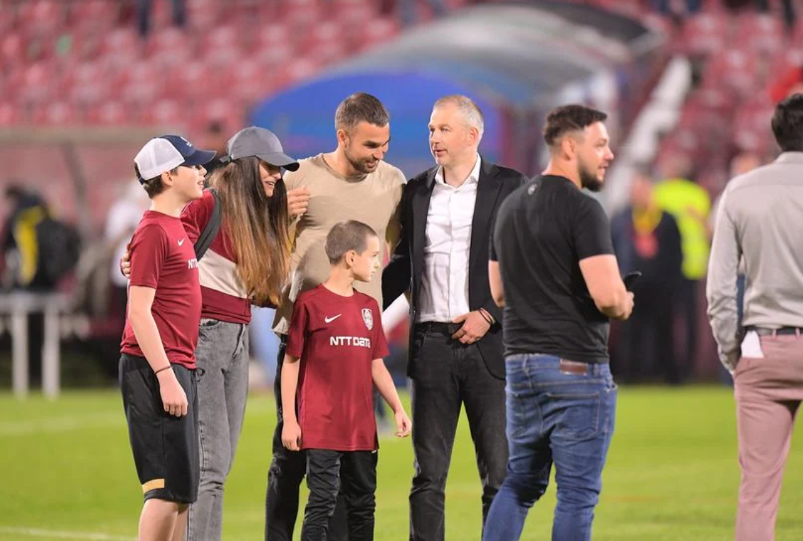 Cat de frumoasa este sotia lui Edward Iordanescu, antrenorul echipei nationale de fotbal a Romaniei 3
