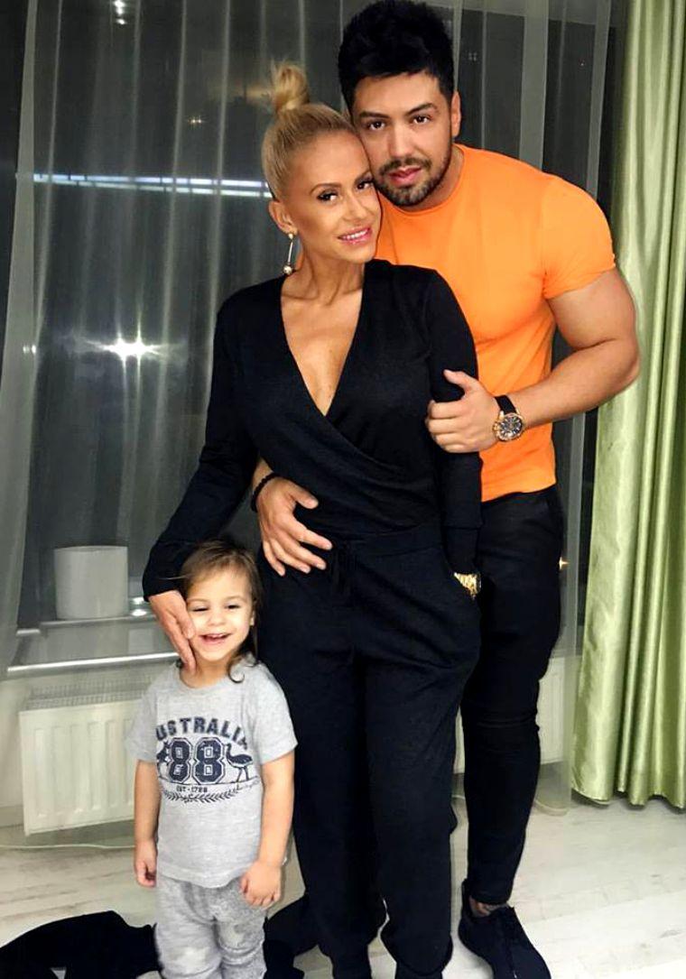 Cat de mare si frumoasa a crescut fiica Andei Adam 11