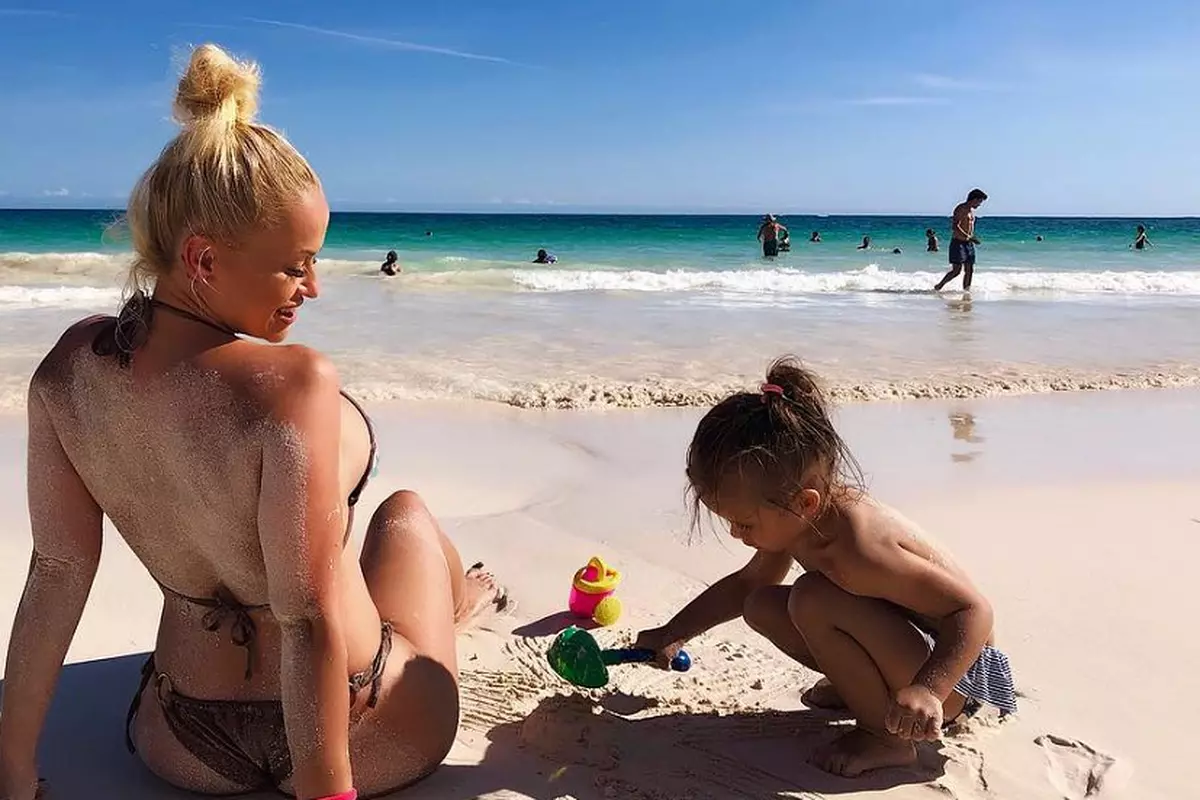 Cat de mare si frumoasa a crescut fiica Andei Adam 12