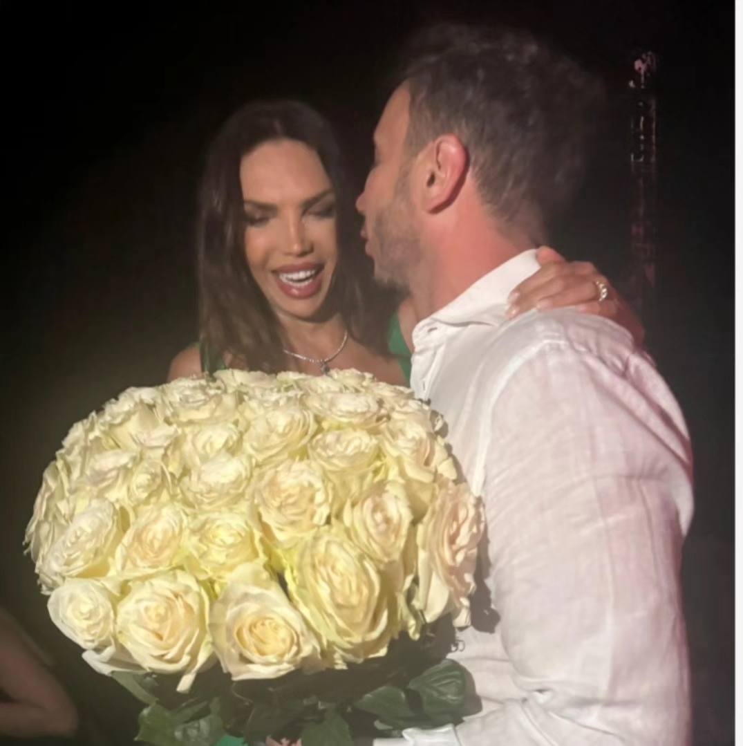 Cristina Spatar, petrecere de lux de ziua ei de nastere, in restaurantul lui Adrian Minune 12