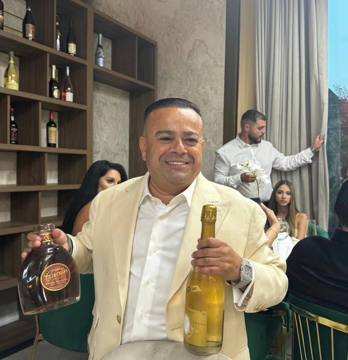 Cristina Spatar, petrecere de lux de ziua ei de nastere, in restaurantul lui Adrian Minune 6