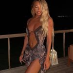 Cum arata Ema Uta in costum de baie 12