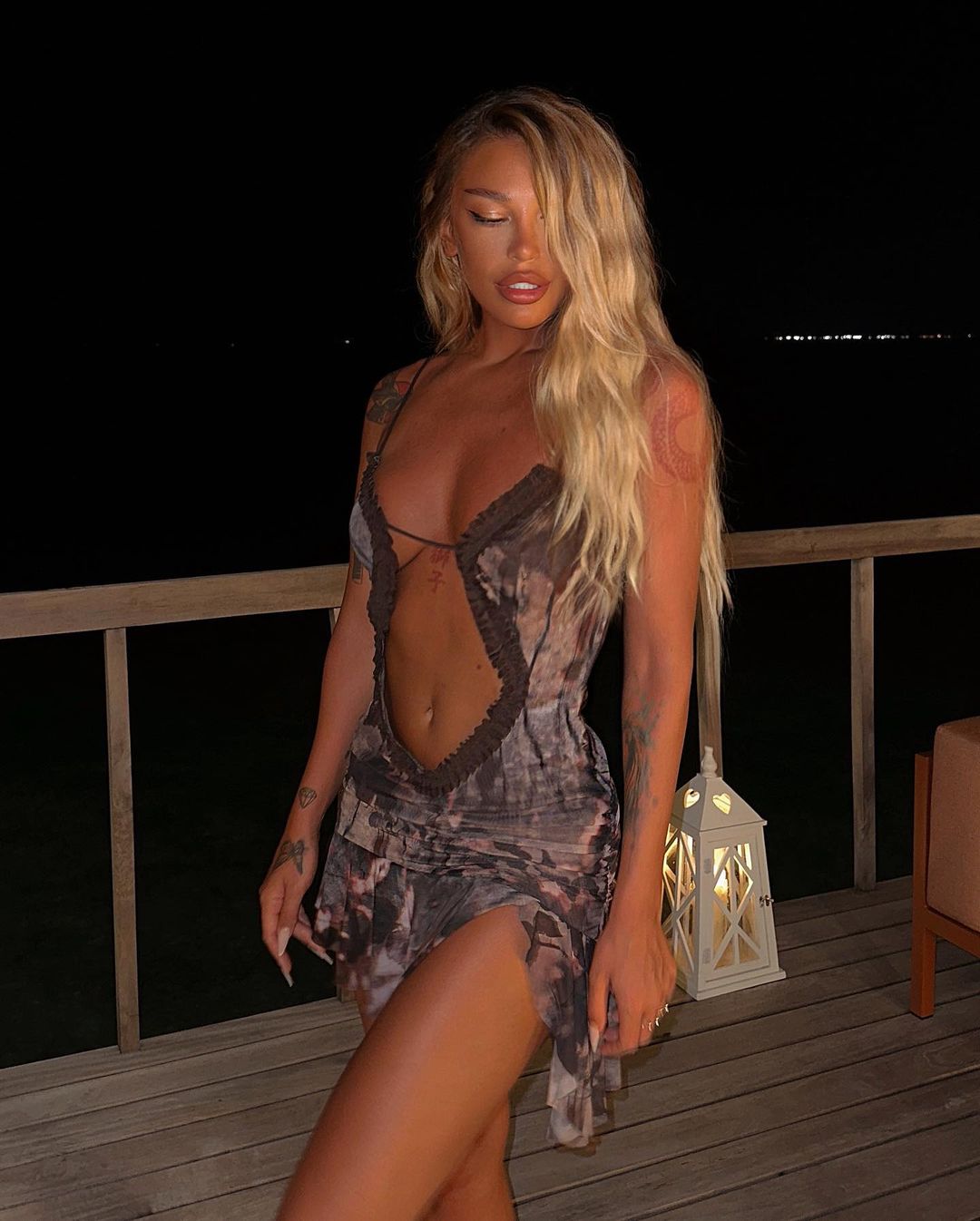 Cum arata Ema Uta in costum de baie 12