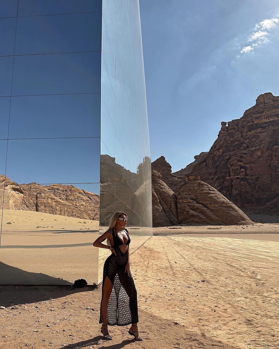 Cum arata Ema Uta in costum de baie 21