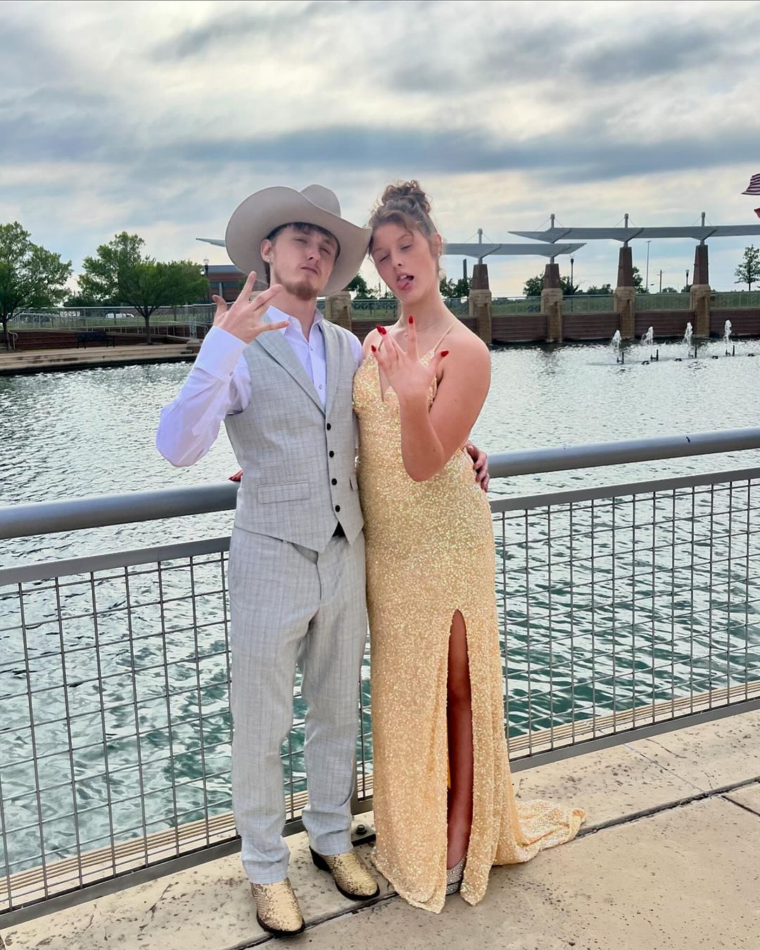 Cum arata singurul fiu al Nadiei Comaneci 8