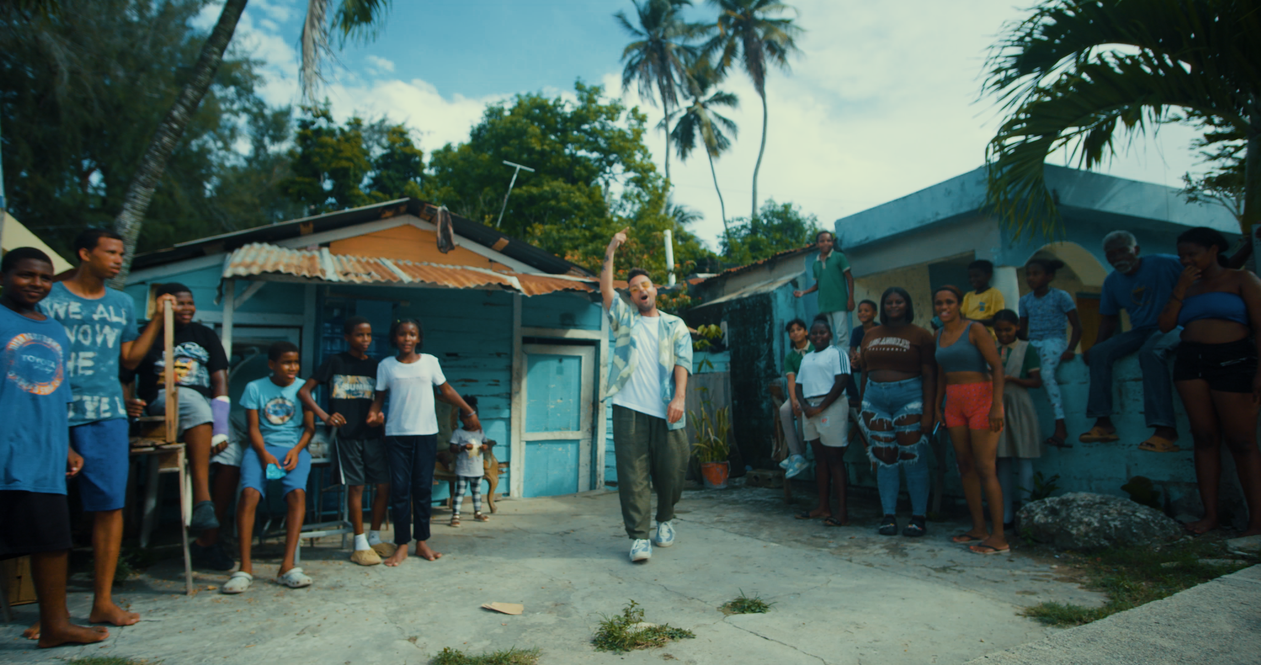 Fly Project si-a lansat noua piesa Puerto Rico” 1