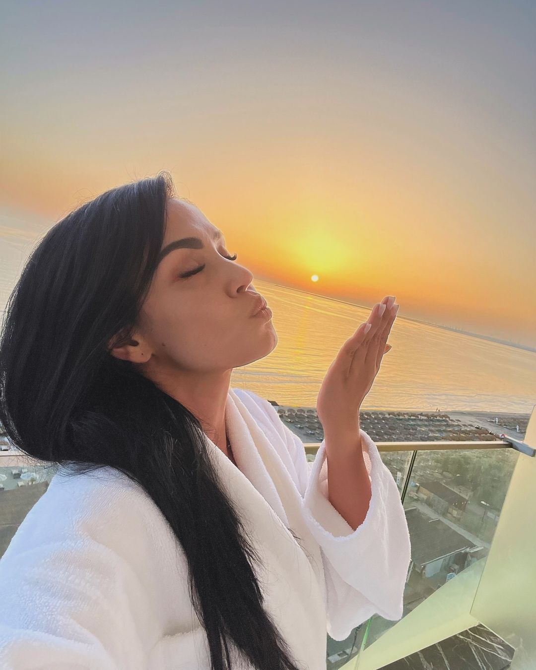 Fotografii rare cu Andreea Mantea in costum de baie 2