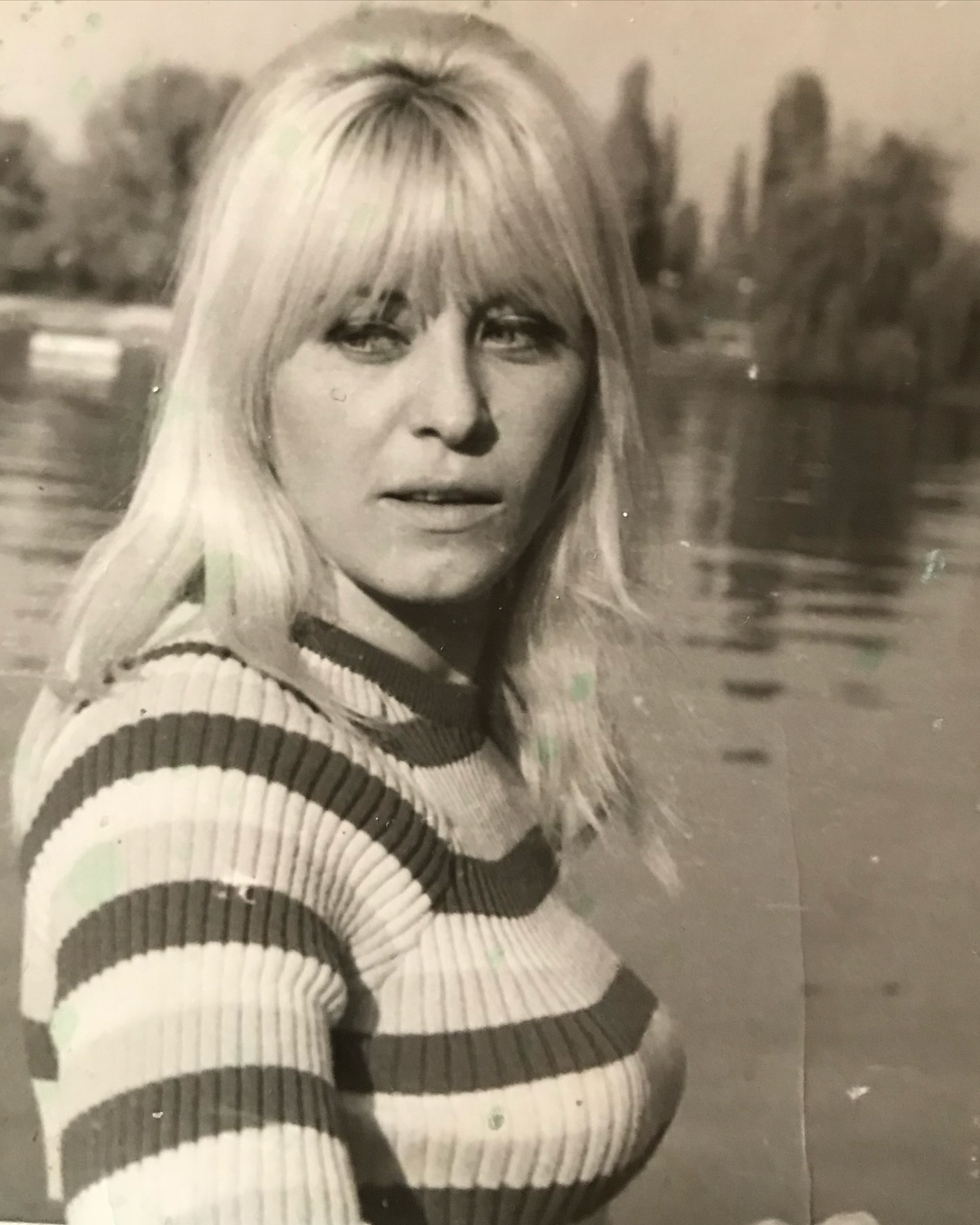 Imagini impresionante cu Andreea Esca și mama ei, din tinerețe 1