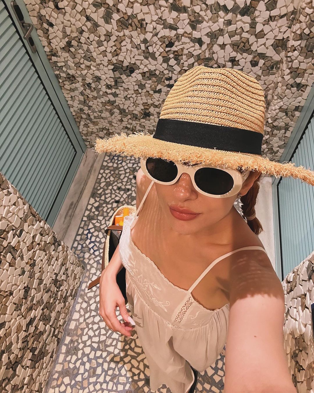 Lidia Buble, mai senzuala ca niciodata in costum de baie 8