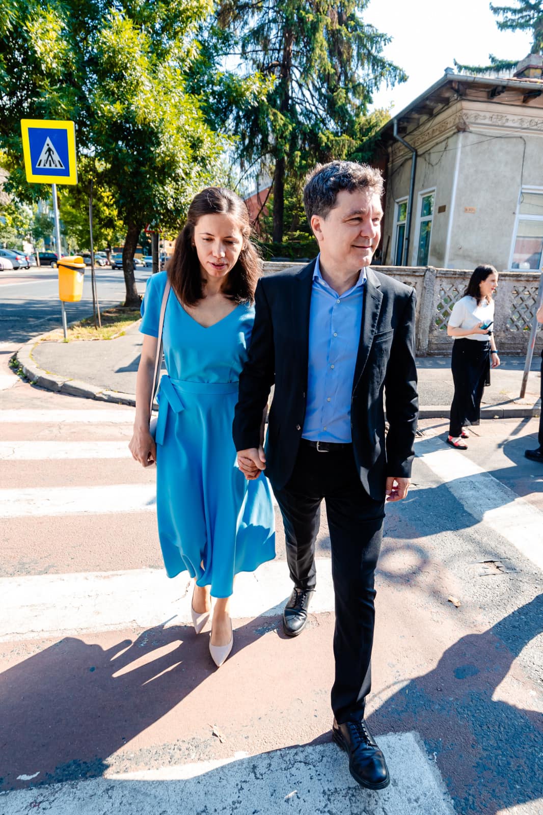 Cum și-a făcut apariția iubita lui Nicușor Dan, Mirabela Grădinaru, la vot