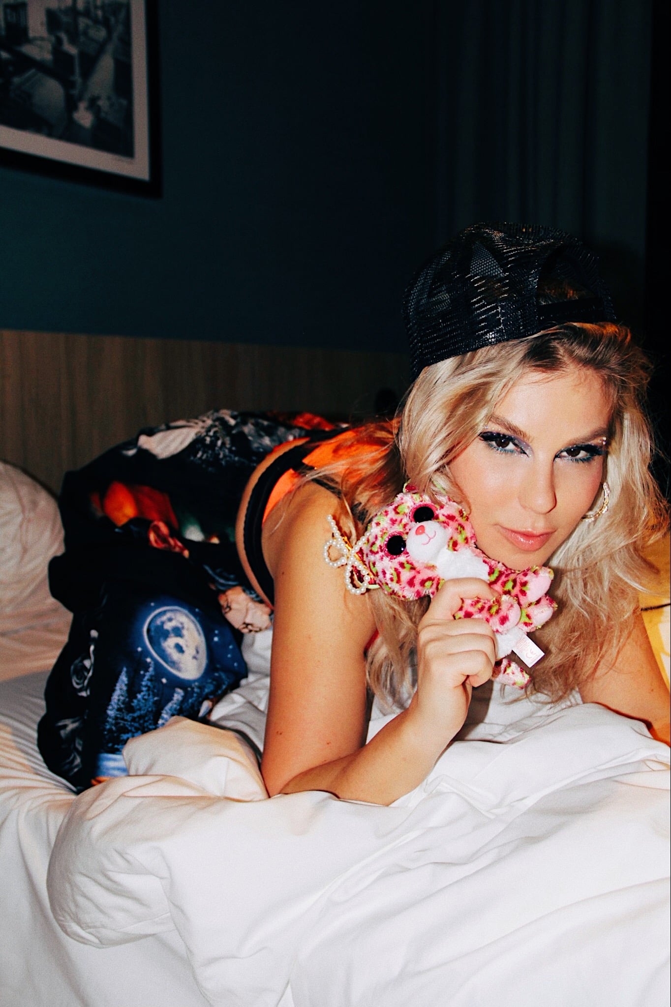 Recunosti fetita din imagine 10