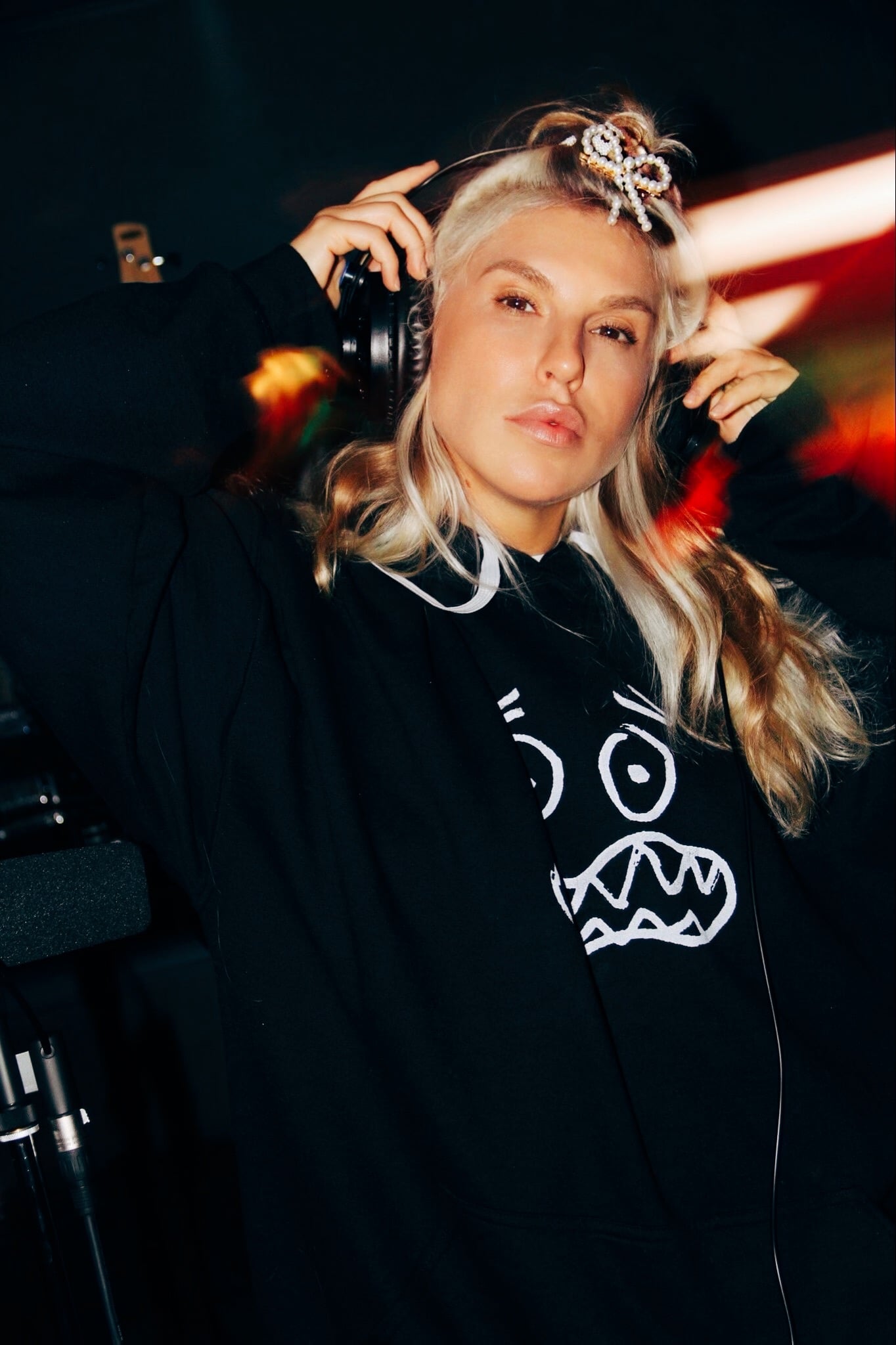 Recunosti fetita din imagine 14