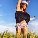 Recunosti fetita din imagine 17