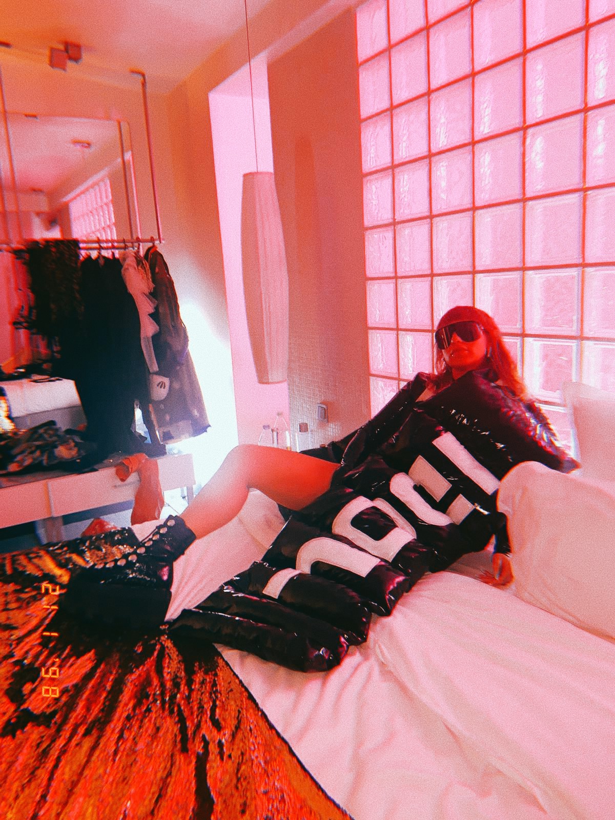 Recunosti fetita din imagine 23