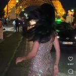 Rochia minuscula cu care Adelina Pestritu a defilat pe strazile din Paris 3