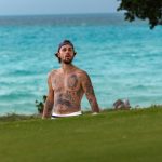 Sotia lui Justin Bieber, aparitie sexy cu burtica de gravida 12