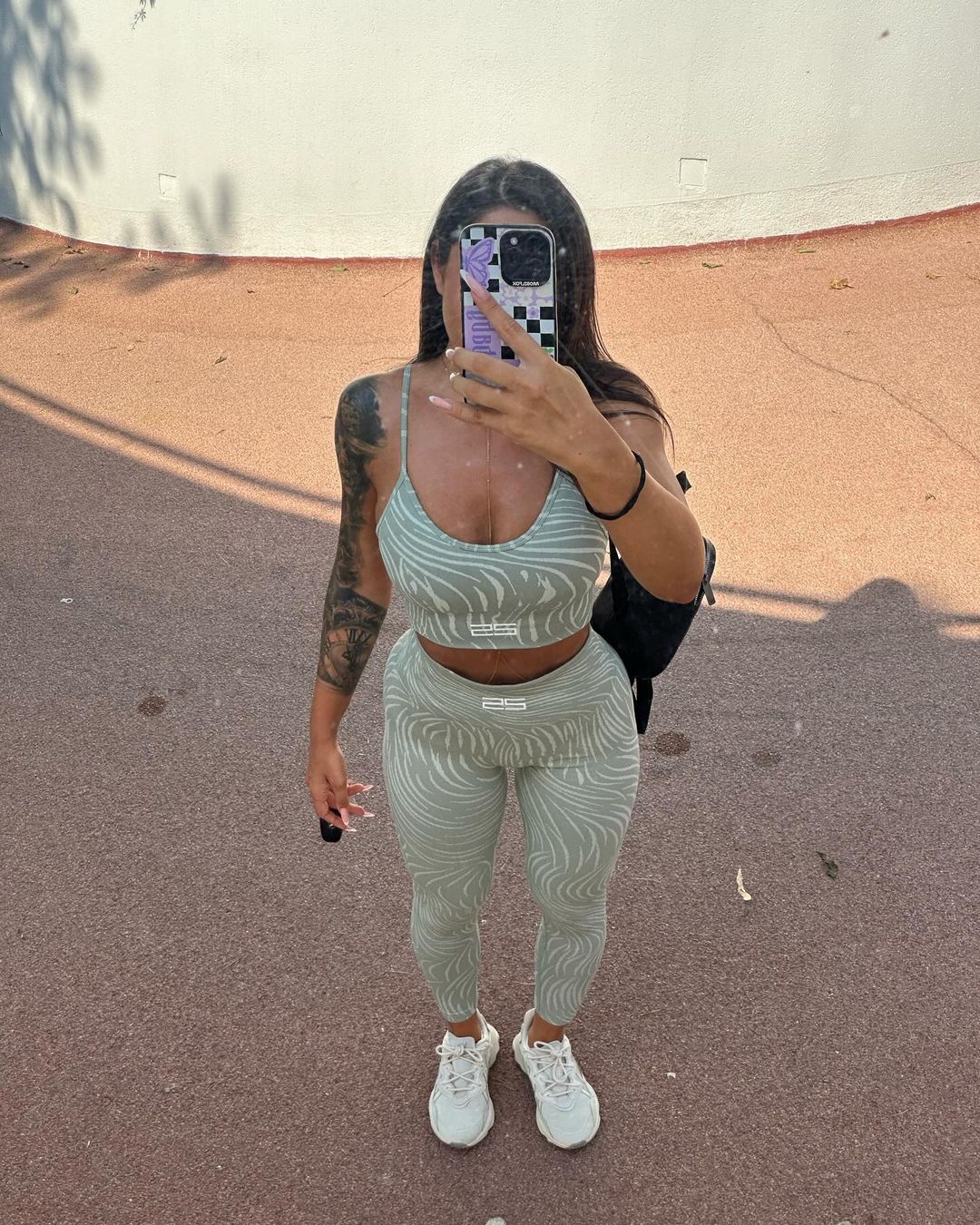 Stefania lui Speak, aparitie ravisanta pe internet 14