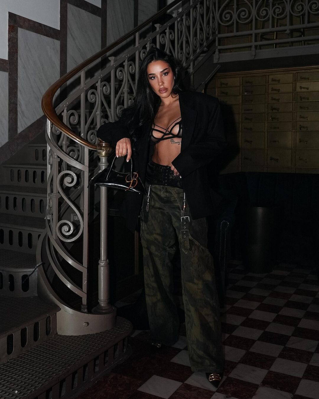 Stefania lui Speak, aparitie ravisanta pe internet 16