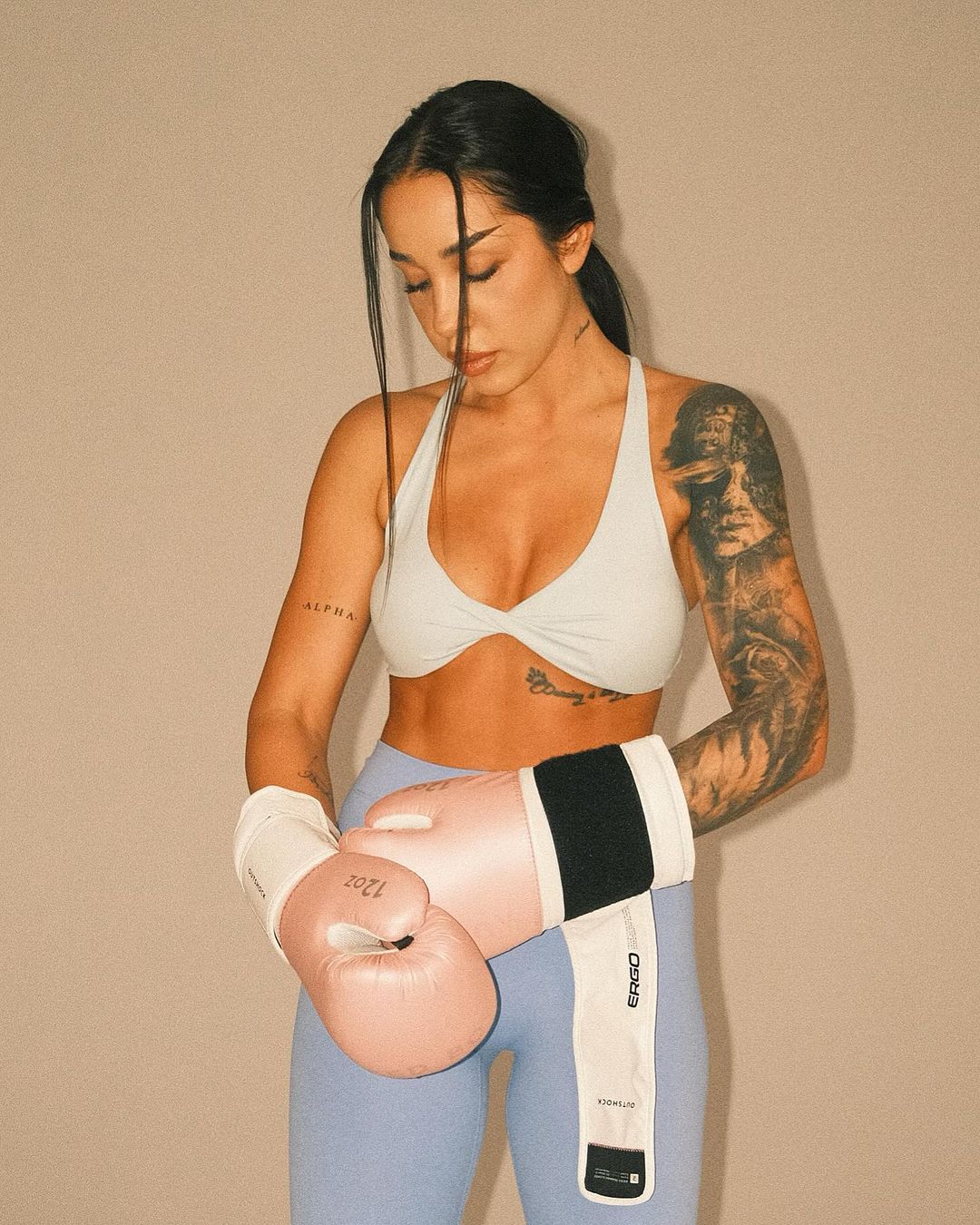 Stefania lui Speak, aparitie ravisanta pe internet 19