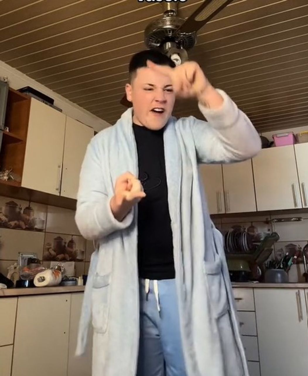 Un indragit influencer din Romania si-a pierdut viata intr-un teribil accident rutier 2