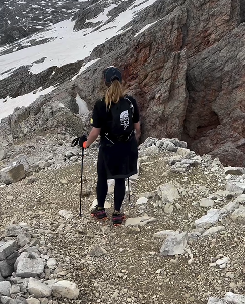 Vacanță de coșmar pentru Delia. Ce a pățit artista în aeroportul din Italia ”Era ceva haos total”