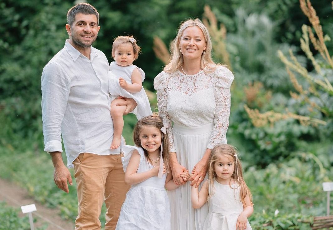 Vedetele din Romania care au cel putin 3 copii 15