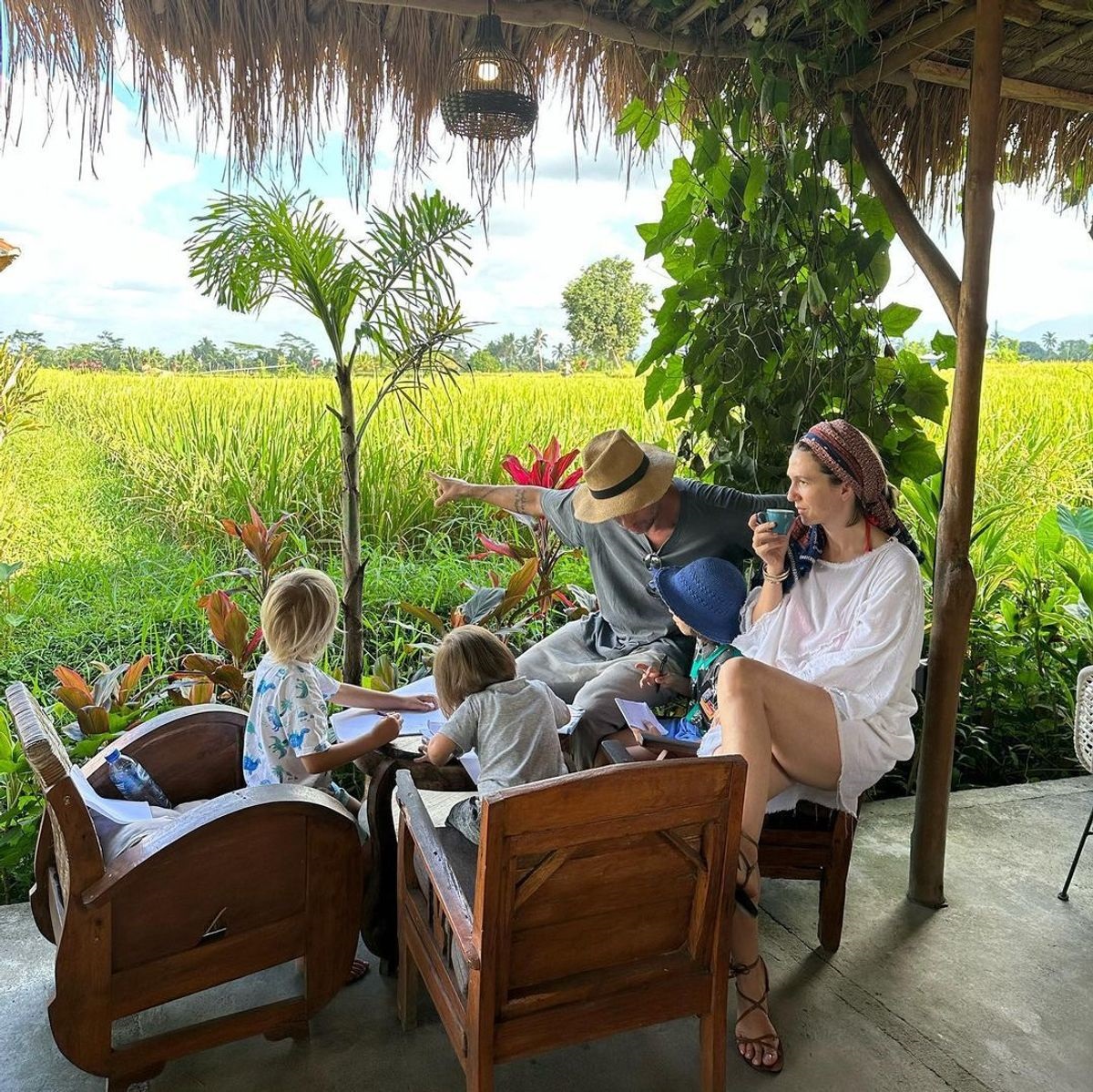 Vedetele din Romania care au cel putin 3 copii 6