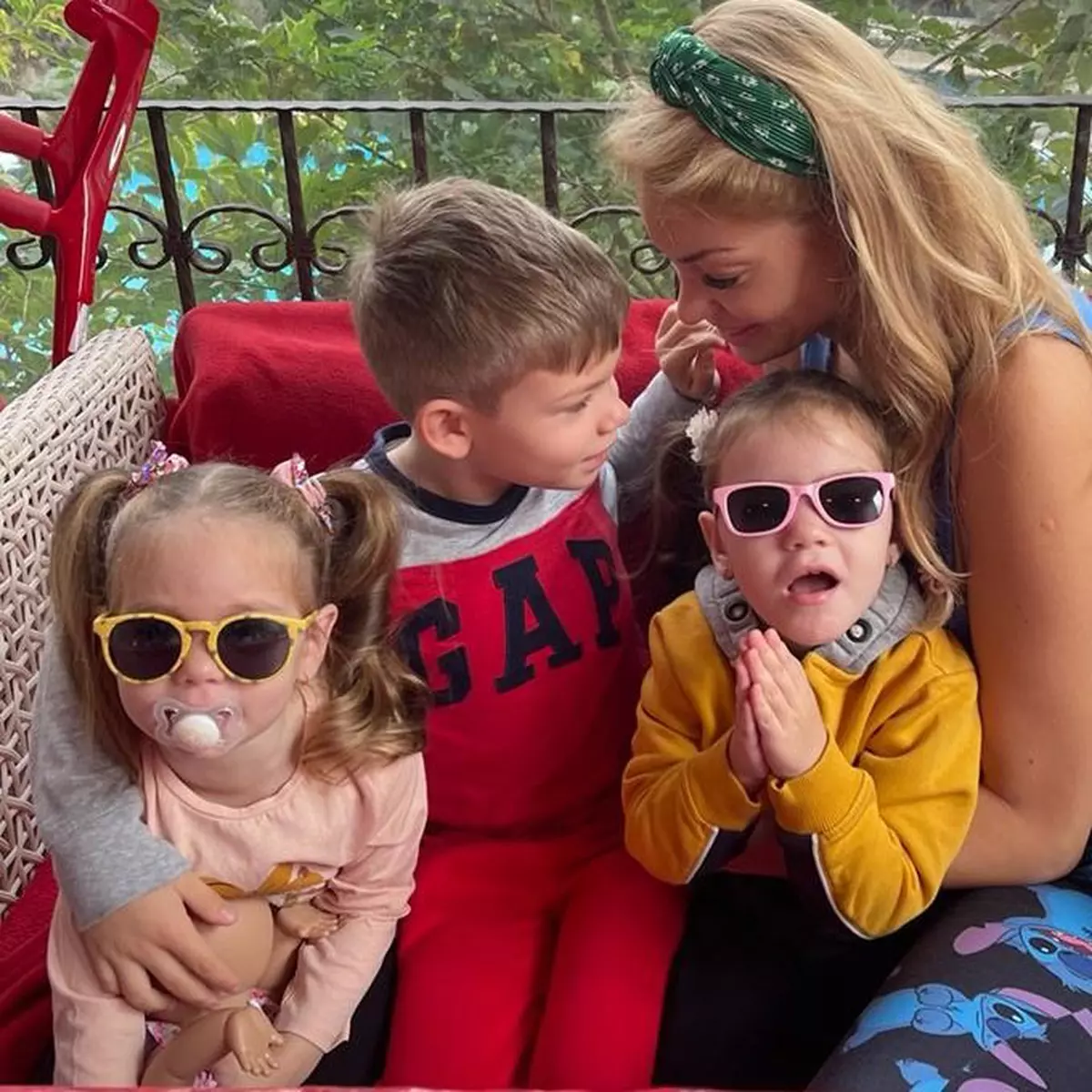 Vedetele din Romania care au cel putin 3 copii 9