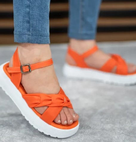 3 tipuri de sandale care se poarta in vara 2024 1