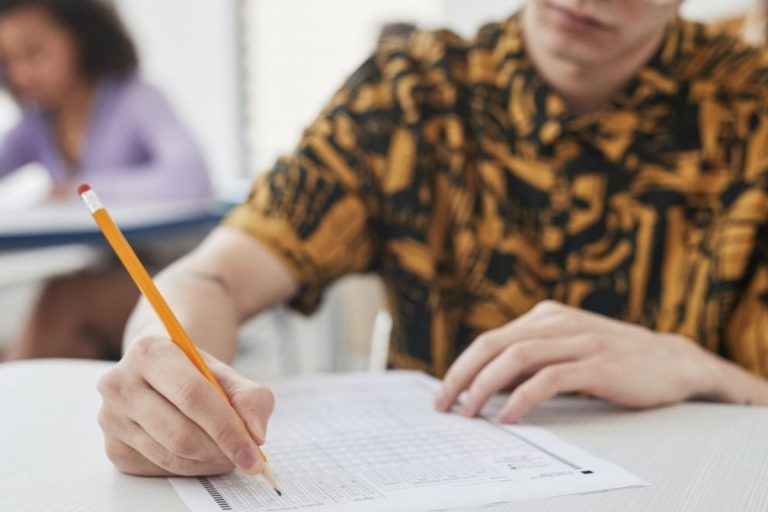 Calendar admitere liceu 2024. S-a prelungit perioada de înscrieri. Anunț de ultimă oră din partea Ministerului Educației